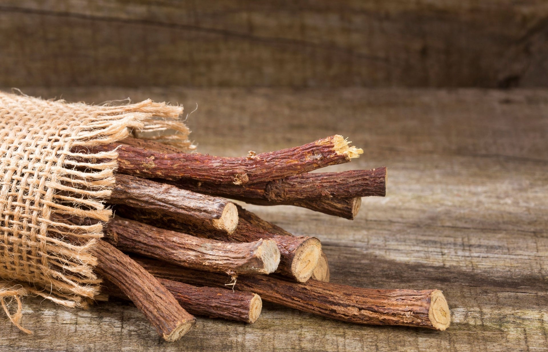 Beneficiós del Árbol de Té & Regaliz